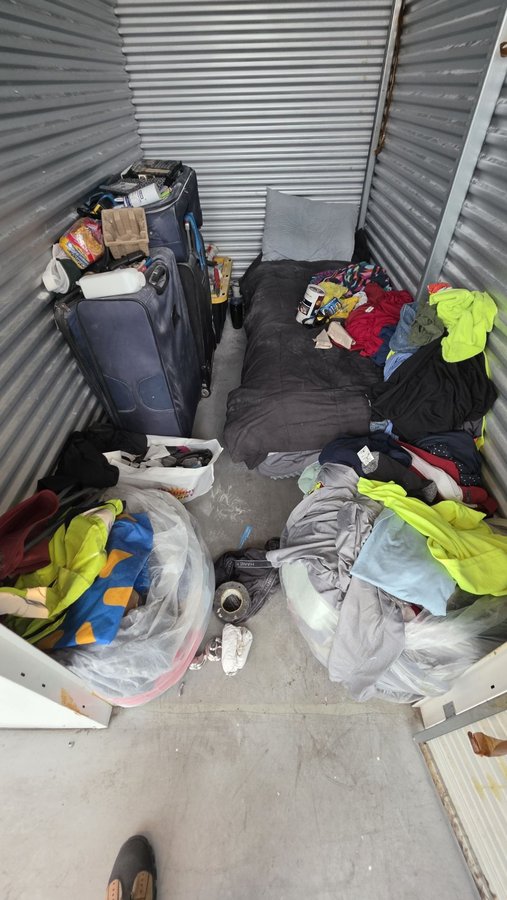 5 x 10 storage unit in Miami Gardens, FL