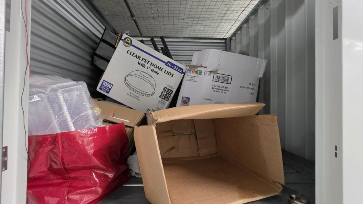 5 x 5 storage unit in Miami Gardens, FL