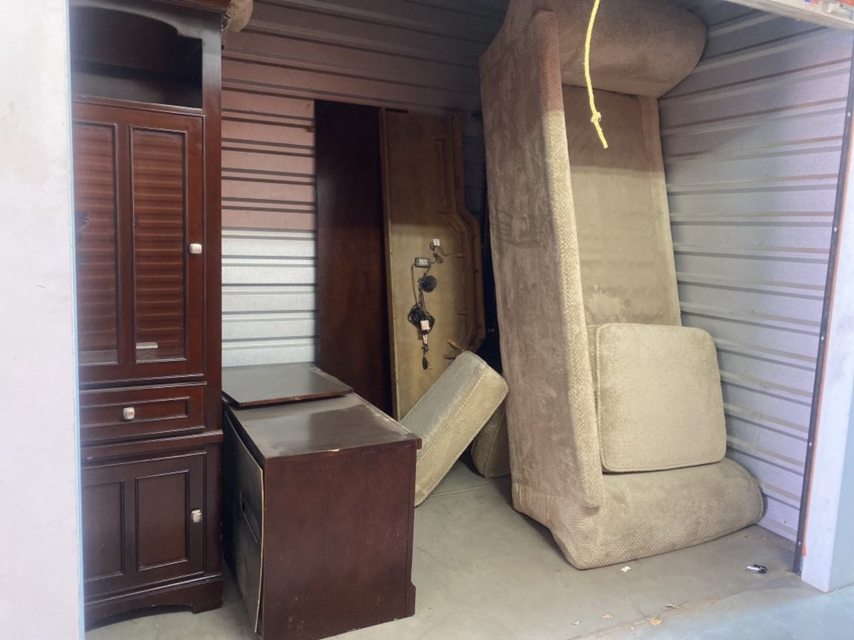 7 x 10 storage unit in Phoenix, AZ
