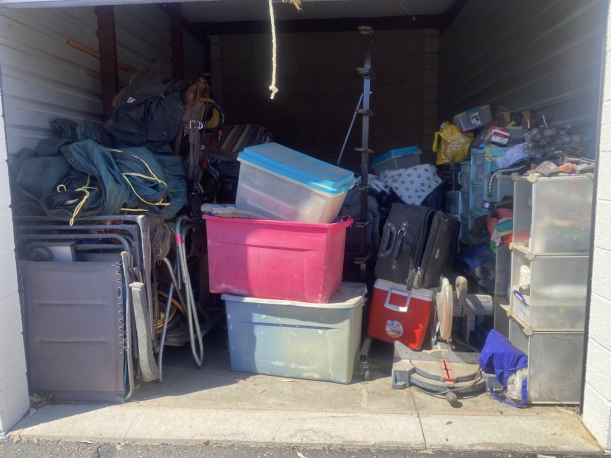 10 x 15 storage unit in Phoenix, AZ