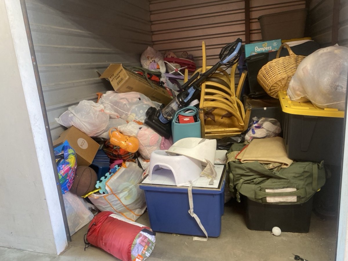 7 x 10 storage unit in Phoenix, AZ