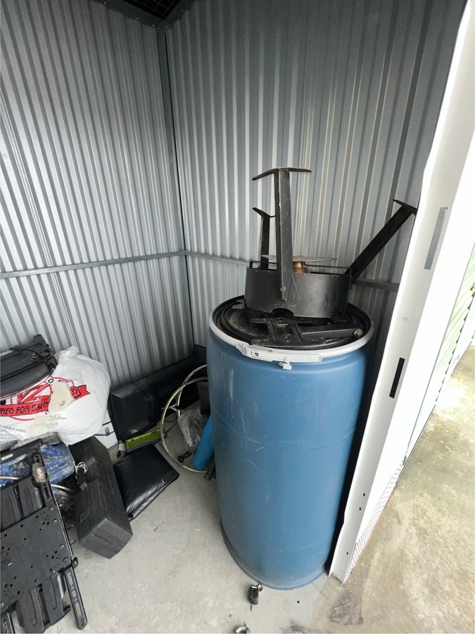 5 x 5 storage unit in Newark, NJ