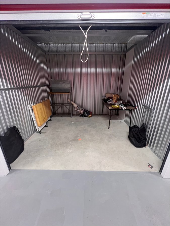 10 x 10 storage unit in Bound Brook, NJ
