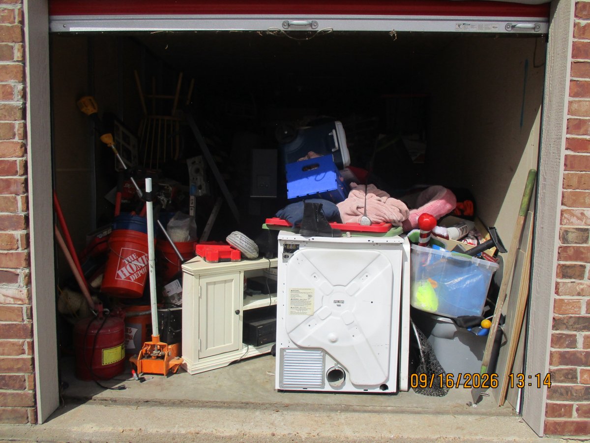 10 x 30 storage unit in Aurora, CO