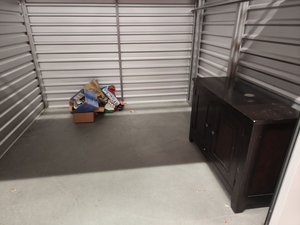 10 x 10 storage unit in Plymouth, MA