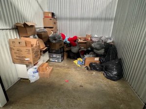 10 x 10 storage unit in N Randall, OH