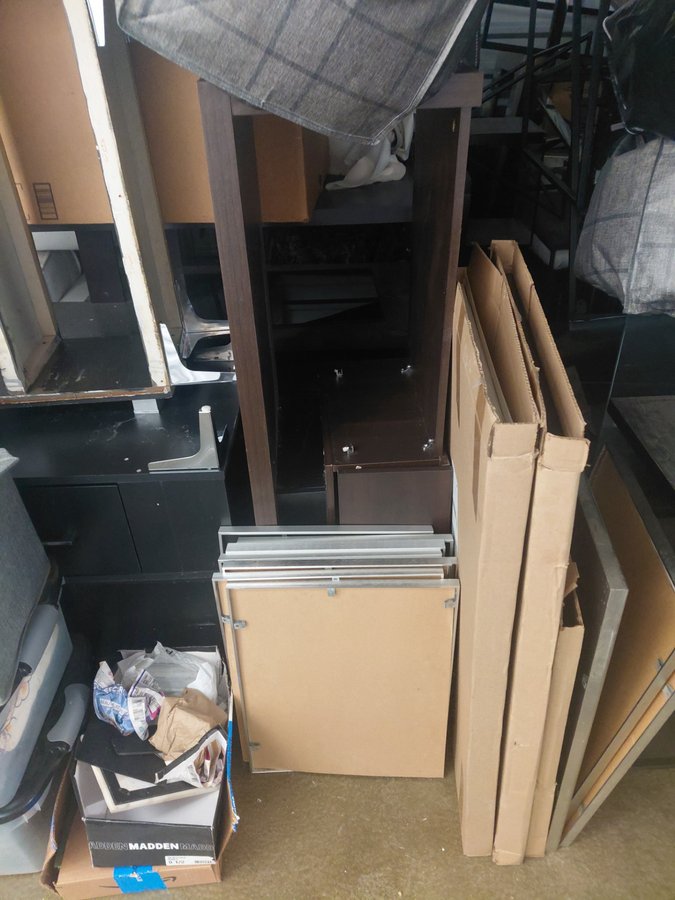 10 x 10 storage unit in Kenmore, NY