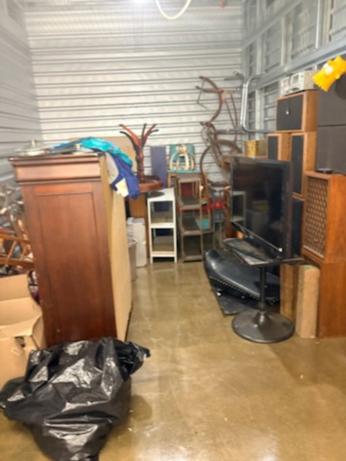 10 x 15 storage unit in Kenmore, NY