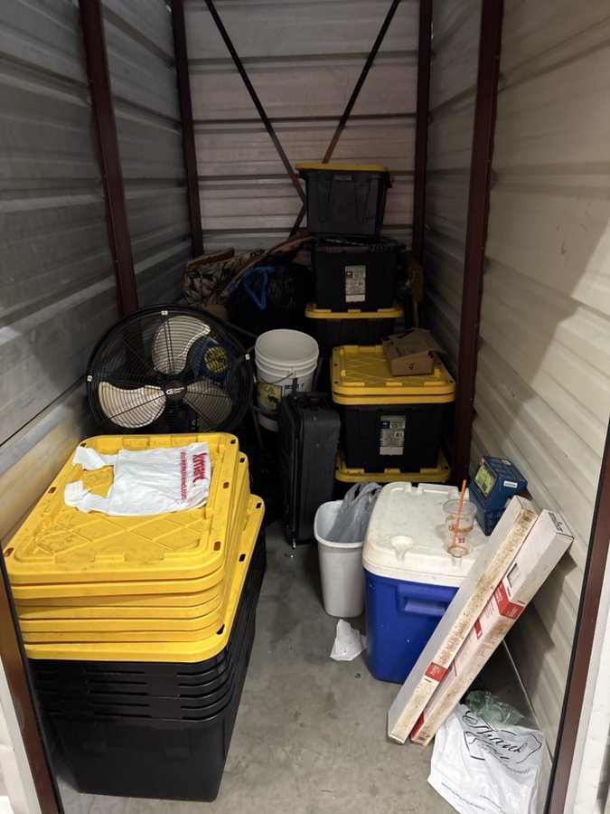 5 x 10 storage unit in Staten Island, NY