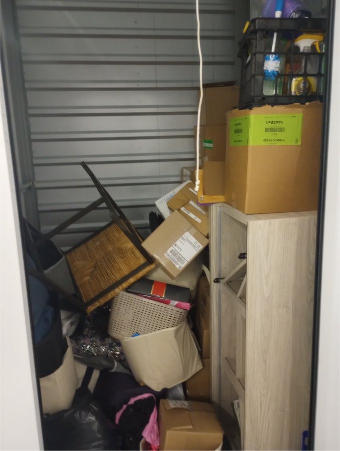 10 x 10 storage unit in Peoria, AZ