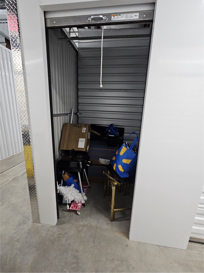5 x 5 storage unit in Lakeland, FL