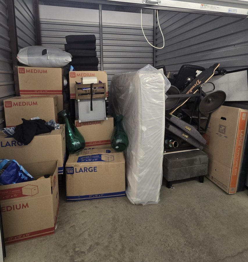 10 x 10 storage unit in Spring Hill, TN