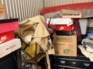 10 x 10 storage unit in Kenmore, NY