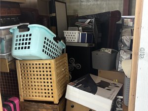 7 x 10 storage unit in Seattle, WA