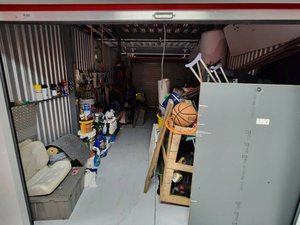 10 x 20 storage unit in Sarasota, FL