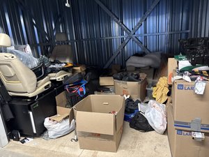 10 x 10 storage unit in Staten Island, NY