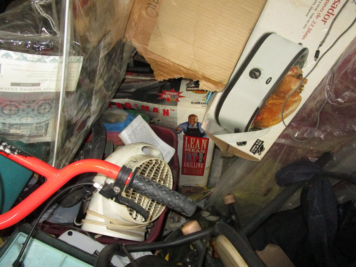 10 x 7 storage unit in Richmond Hill, NY