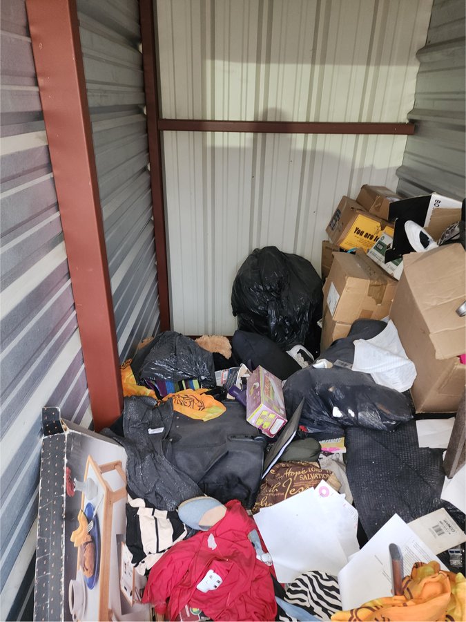 5 x 10 storage unit in Des Moines, IA