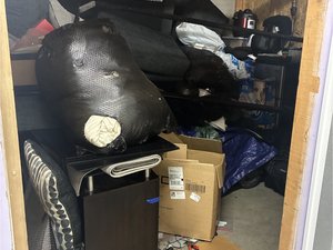 10 x 10 storage unit in Seattle, WA