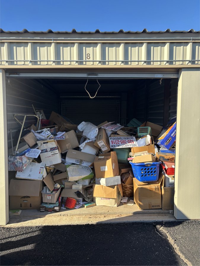 10 x 20 storage unit in Tucson, AZ