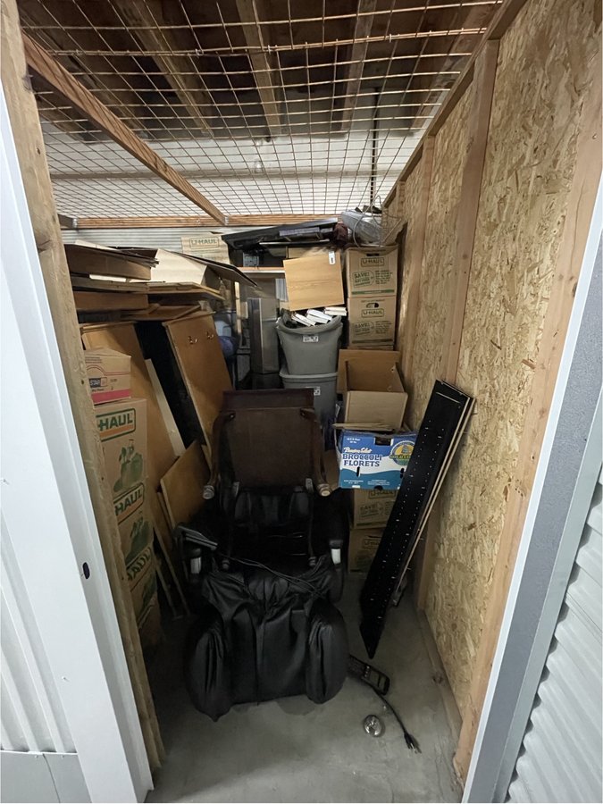 10 x 15 storage unit in Seattle, WA