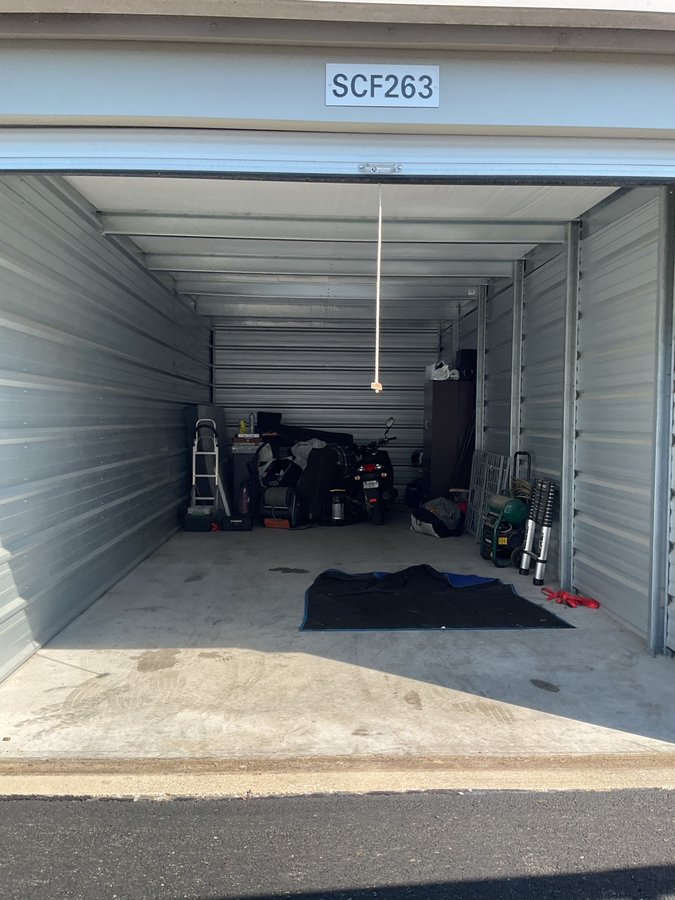 12 x 30 storage unit in Jasper, IN