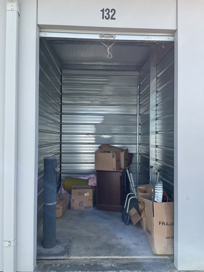 6 x 10 storage unit in Ferdinand, IN