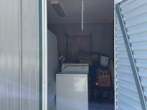 11 x 10 storage unit in Birdseye, IN