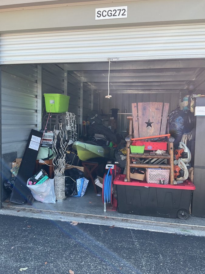 12 x 25 storage unit in Jasper, IN