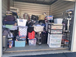 10 x 10 storage unit in Peoria, AZ