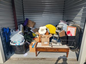 10 x 10 storage unit in Somerset, MA