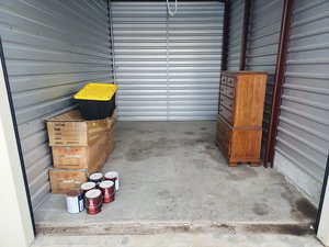10 x 15 storage unit in Somerset, MA