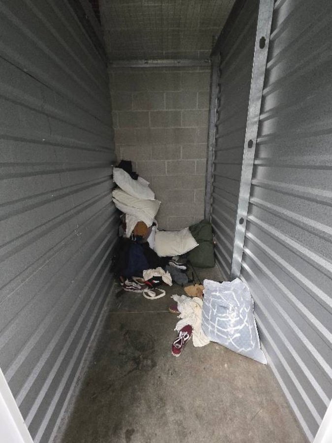 5 x 8 storage unit in Norfolk, VA