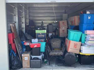 10 x 20 storage unit in Dale, IN