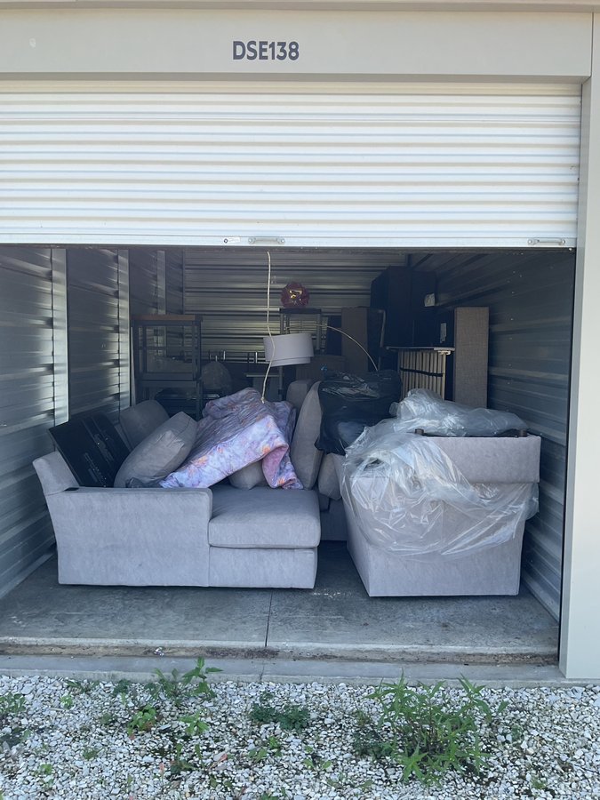 10 x 20 storage unit in Dale, IN