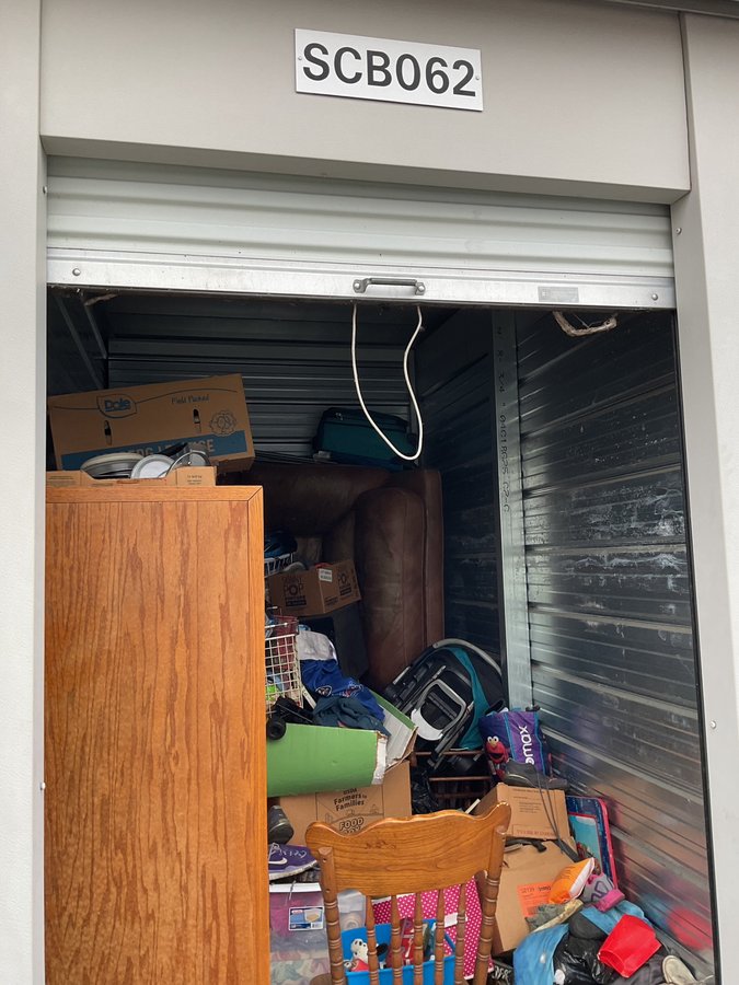 6 x 10 storage unit in Jasper, IN