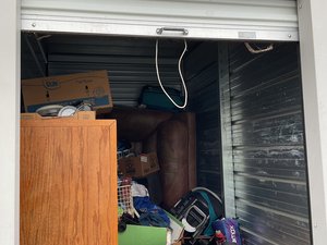 6 x 10 storage unit in Jasper, IN
