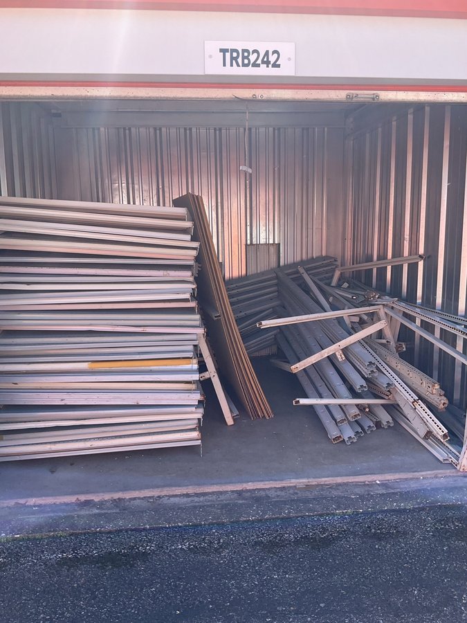 10 x 10 storage unit in Jasper, IN