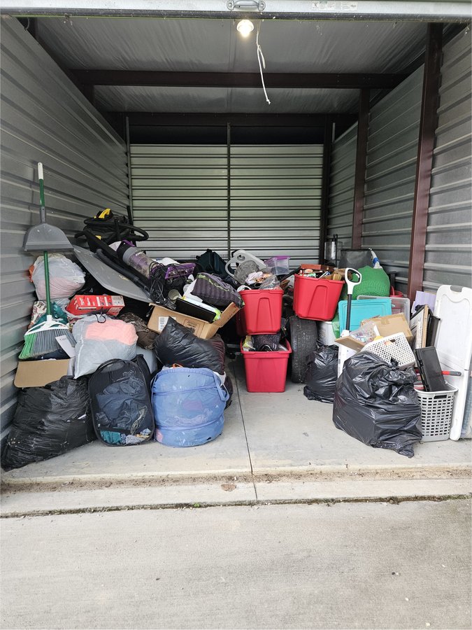 10 x 15 storage unit in Warrenton, MO