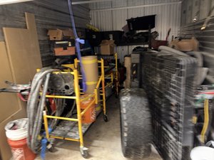 10 x 15 storage unit in Staten Island, NY
