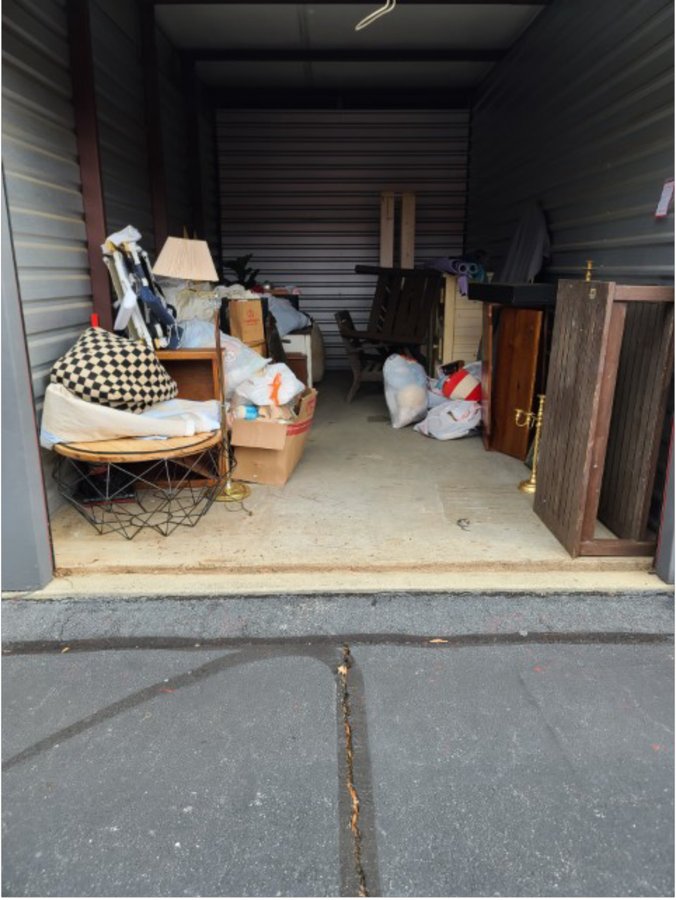 10 x 20 storage unit in Suwanee, GA