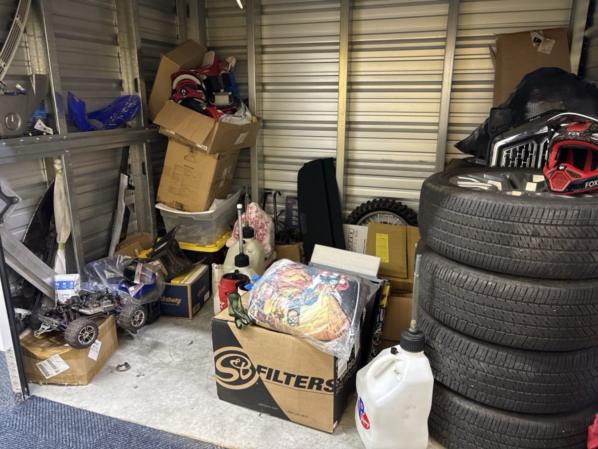 10 x 7 storage unit in Staten Island, NY