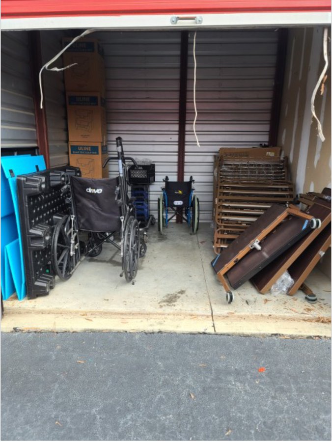10 x 10 storage unit in Suwanee, GA