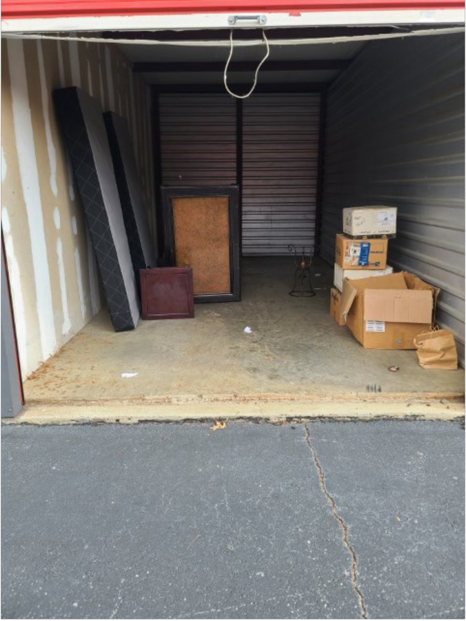20 x 20 storage unit in Suwanee, GA