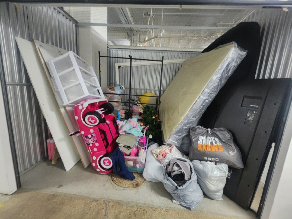10 x 10 storage unit in Chicago, IL