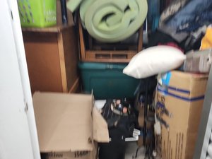 10 x 10 storage unit in Taunton, MA