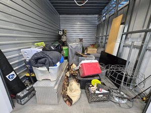 10 x 15 storage unit in Phoenix, AZ