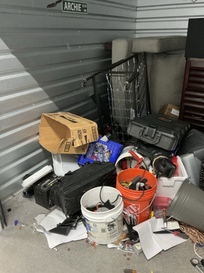 10 x 10 storage unit in Las Vegas, NV