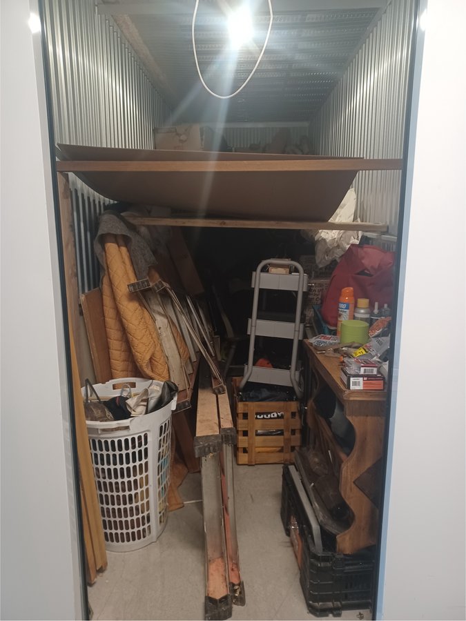 5 x 15 storage unit in Sacramento, CA