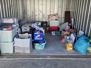 10 x 10 storage unit in Warrenton, MO